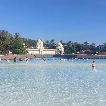Margarita Con Piscina En Playa Honda, Playa Americas * Arona (Tenerife)